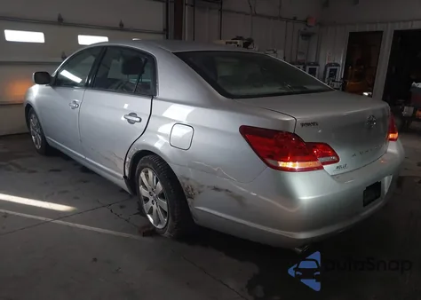 2005 Toyota Avalon Xls z USA, uszkodzony, nr VIN 4T1BK36B85U057622